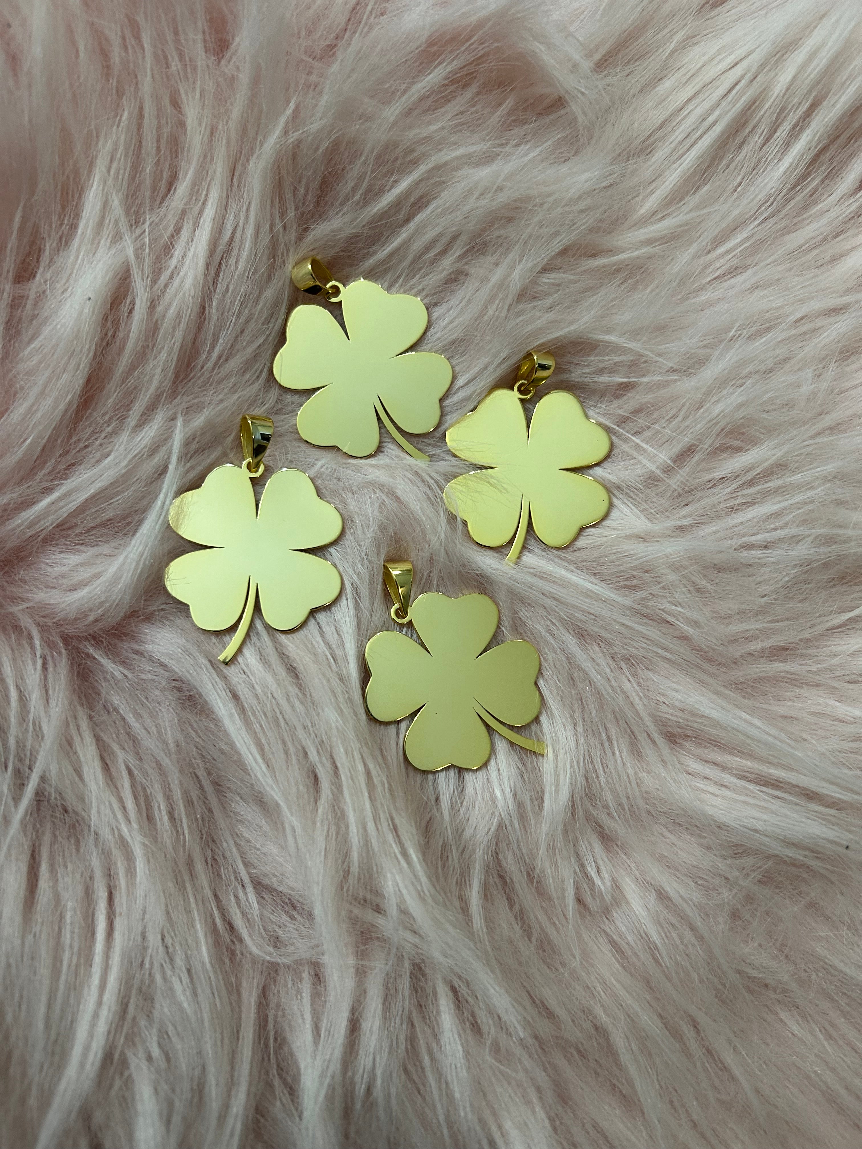 Clover Pendant
