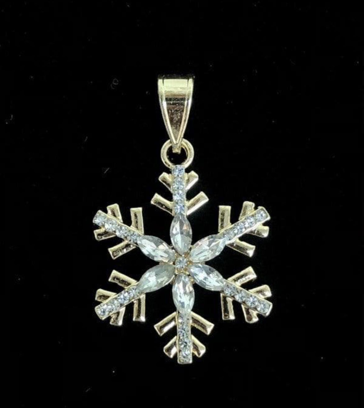 18K Gold Snowflake Crystal Pendant