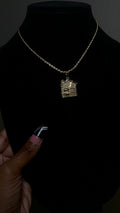 Trap house pendant & chain