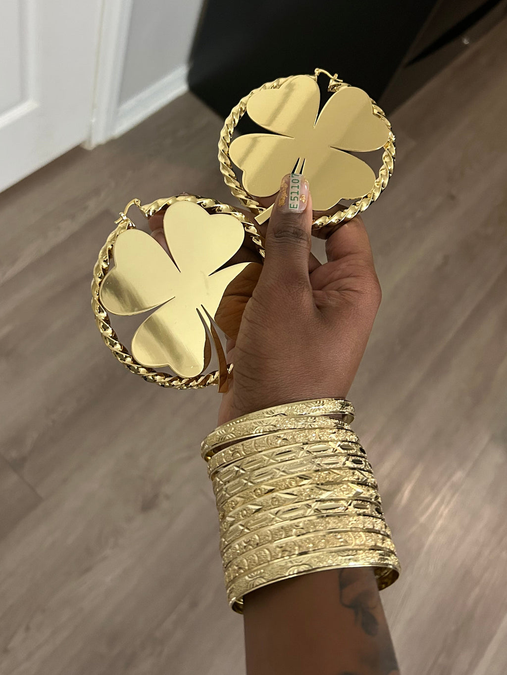 Four leaf clover hoops