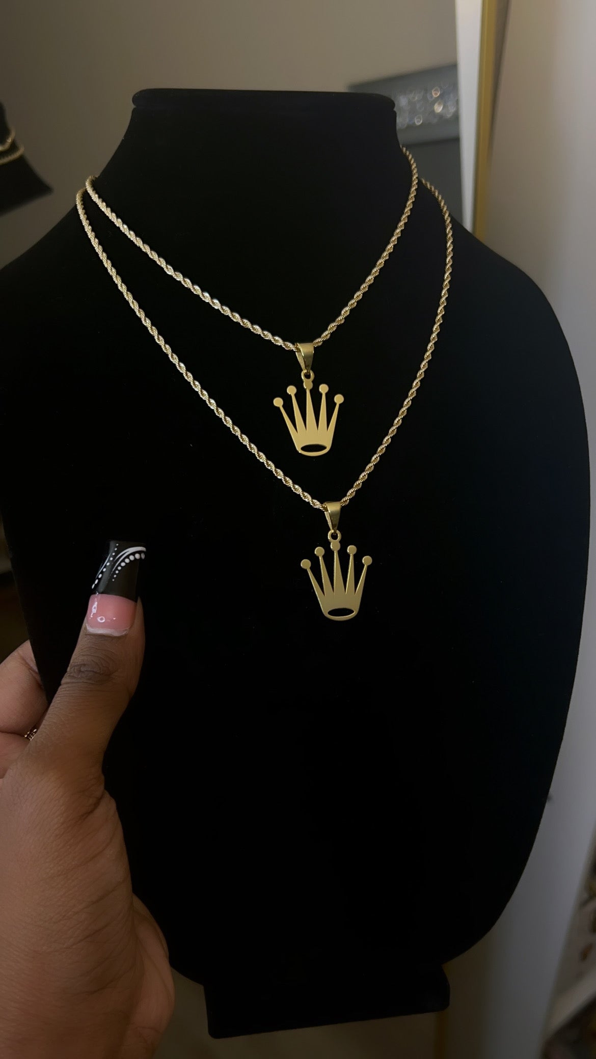 Rolex crown pendant & chain