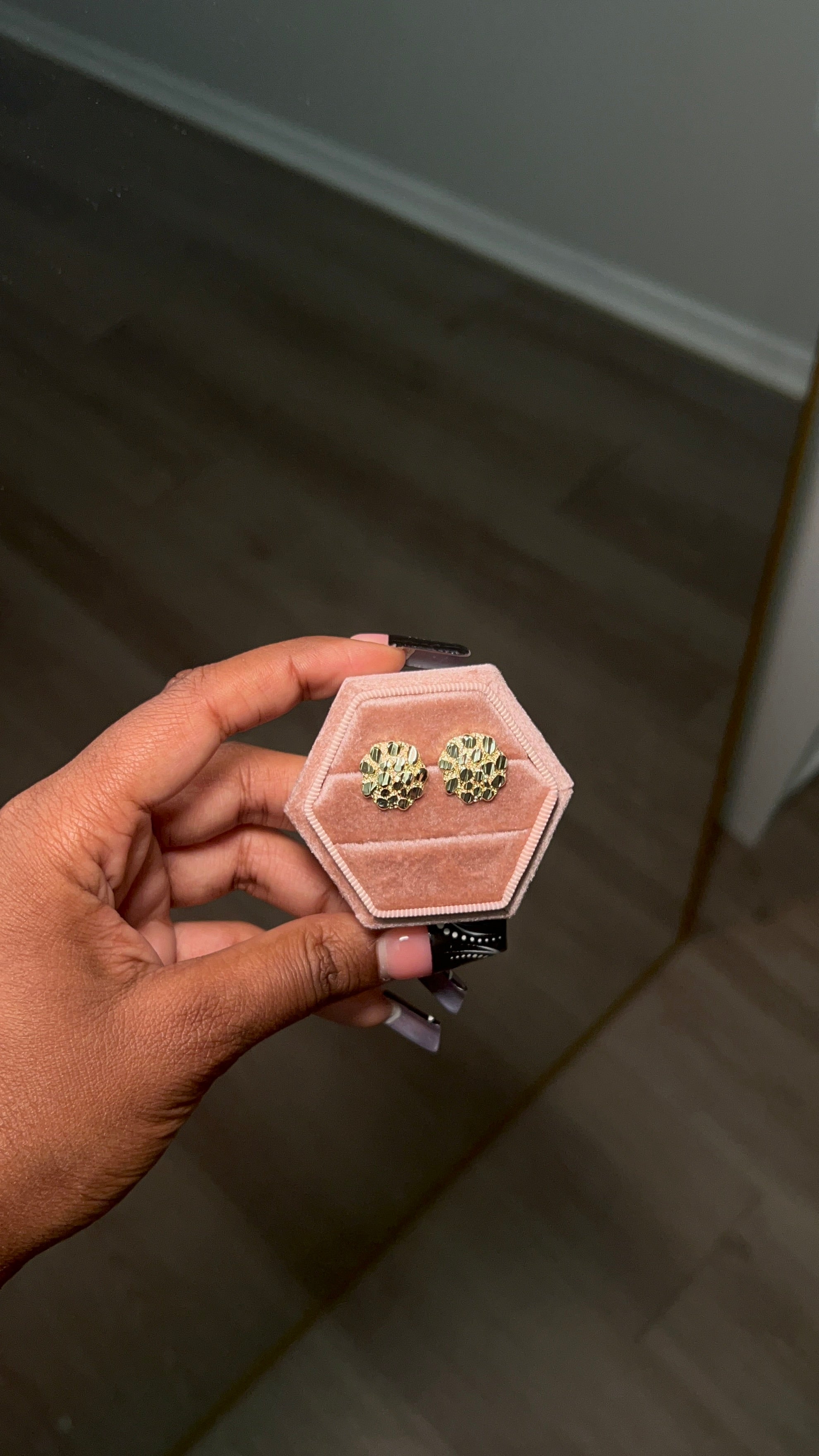 Large Circle Nugget Studs