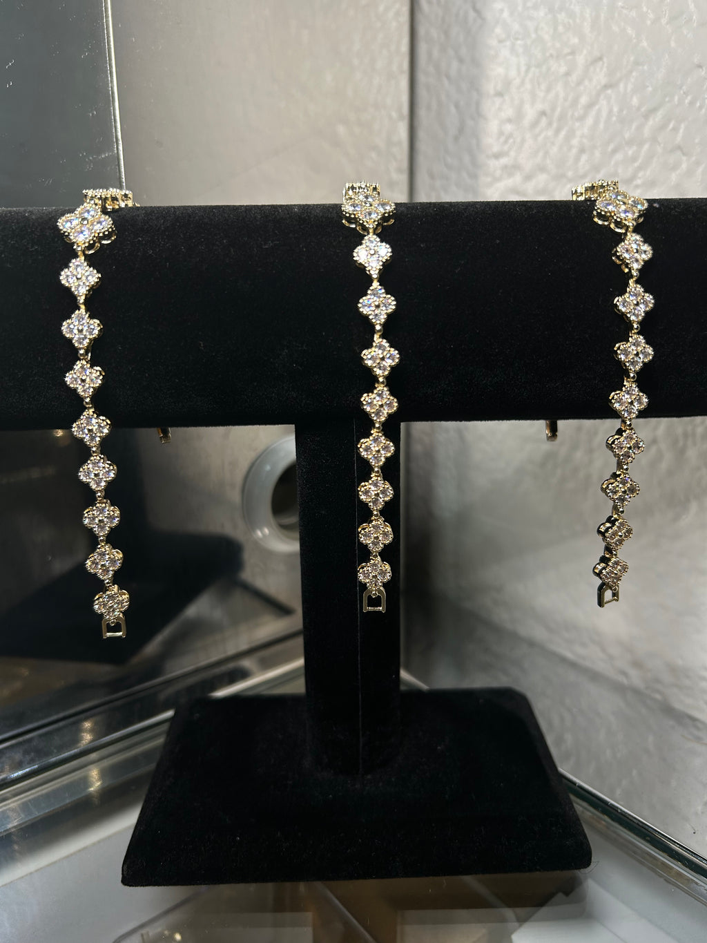Multi Size Clover Bracelet