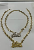 18K Gold Xoxo 3D nameplate necklace