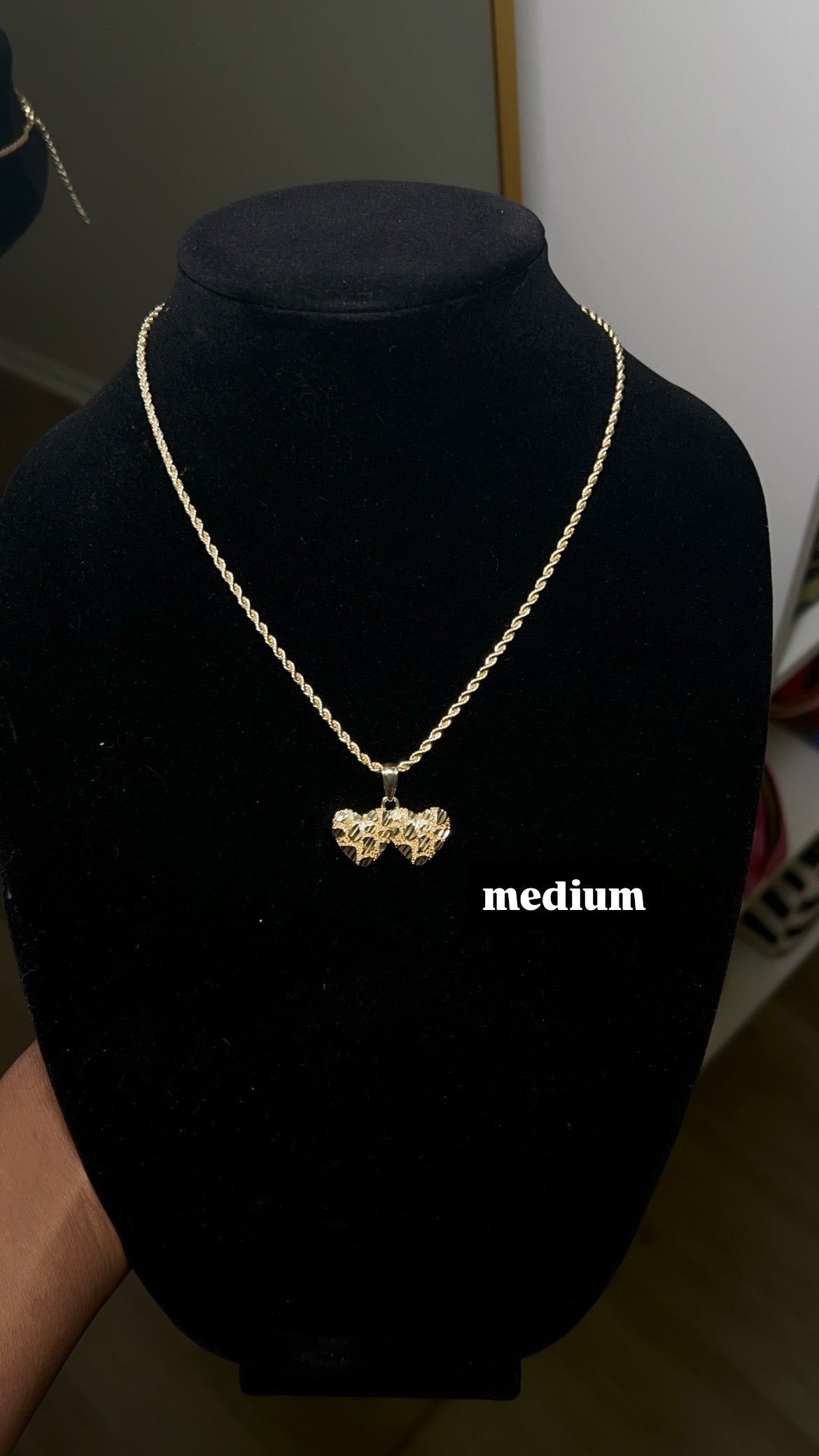 Double nugget heart pendant & chain