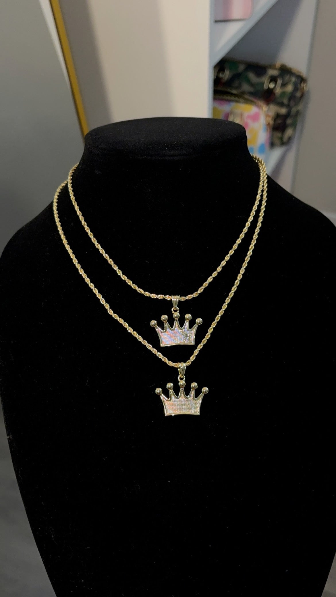 Crown Pendant & Chain