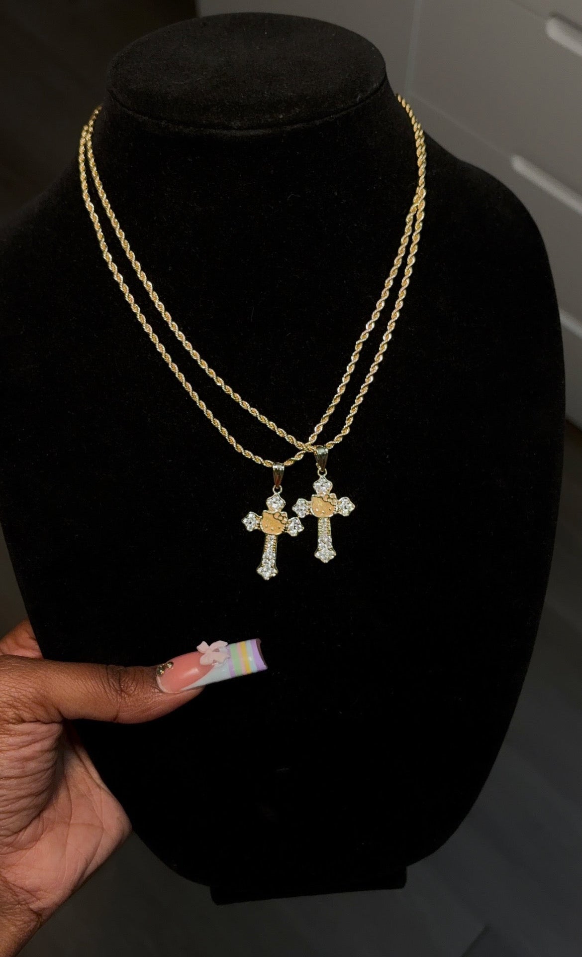 Hk CZ Cross Pendant & Chain