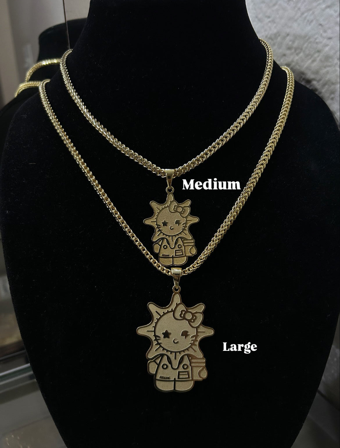 Glo Kitty Pendant