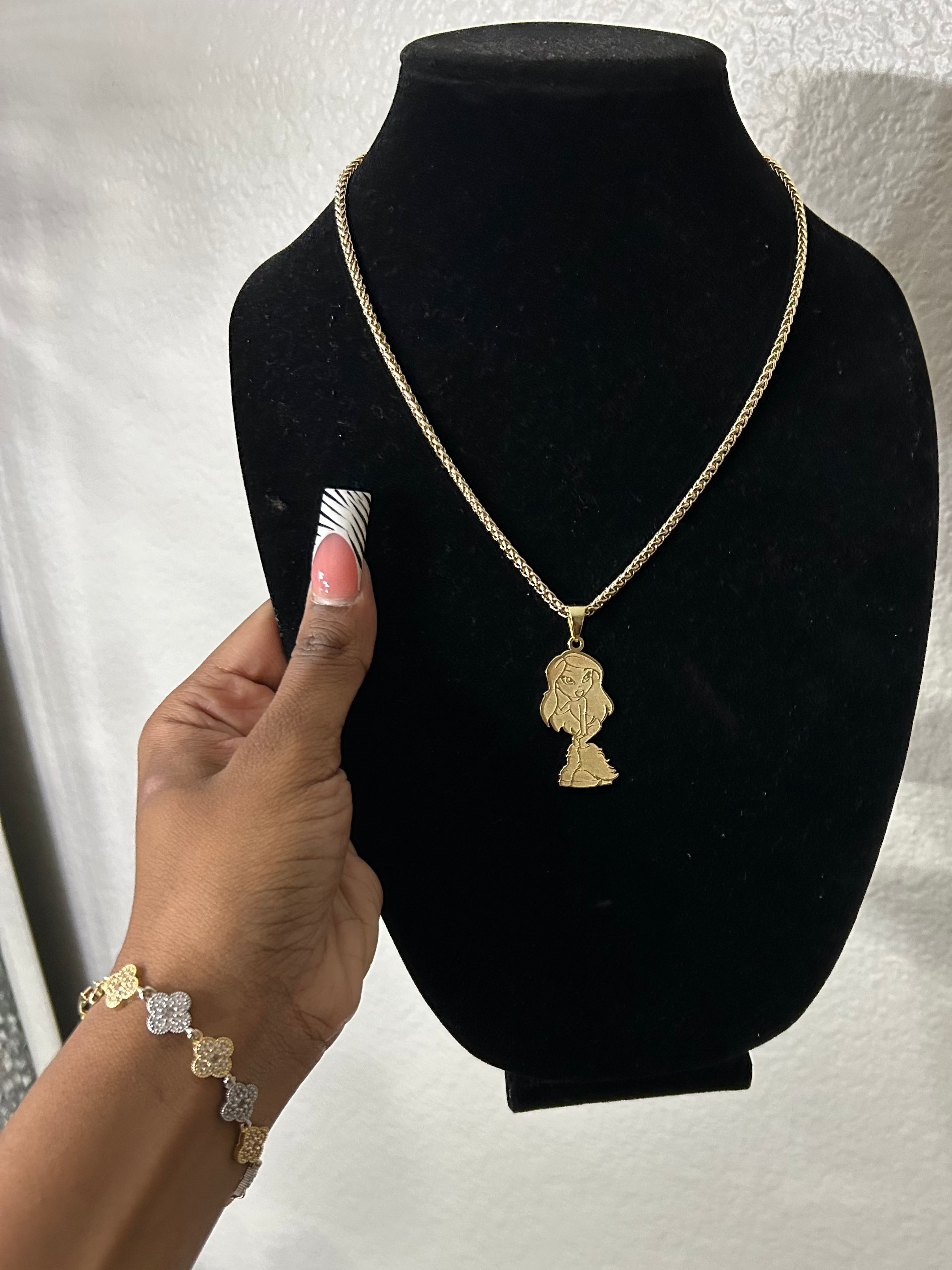 Bratty chain & pendant